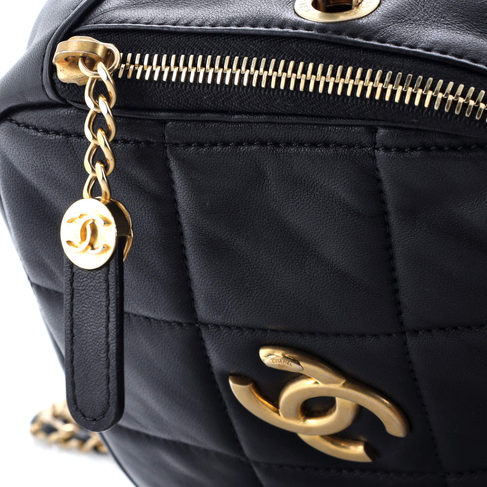Diamond Chain Crossbody Bag Quilted Lambskin Small