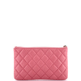 Classic O Case Pouch Quilted Caviar Small