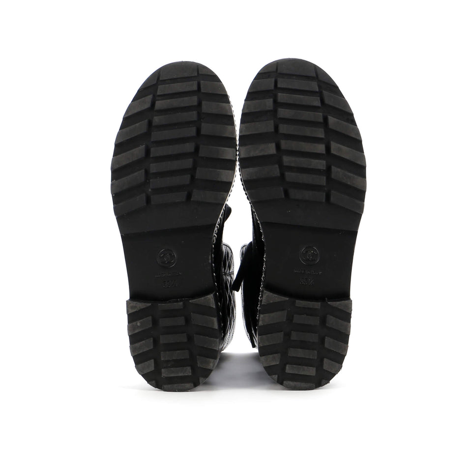 Women's Cap Toe CC Chain Around Pearl Combat Boots Leather