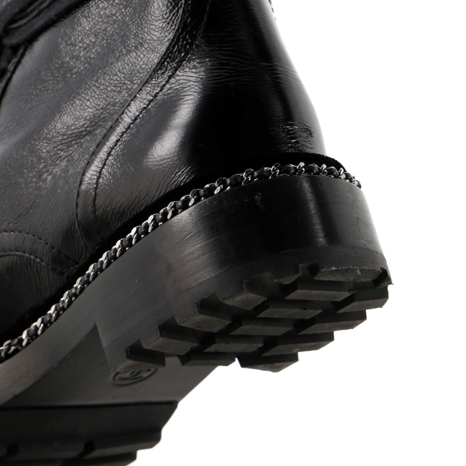 Women's Cap Toe CC Chain Around Pearl Combat Boots Leather