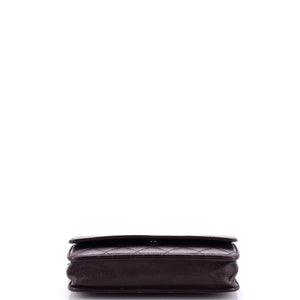 Wallet on Chain Quilted Caviar