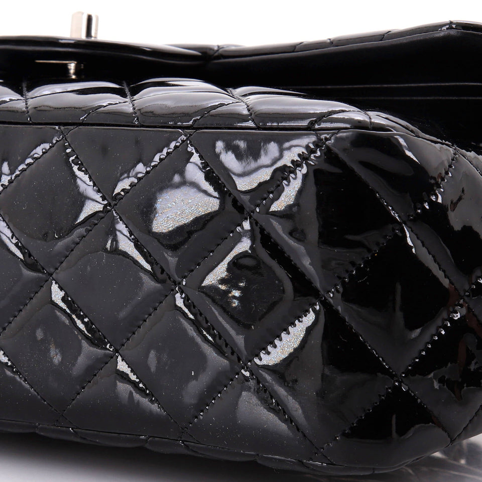 Classic Double Flap Bag Quilted Patent Jumbo