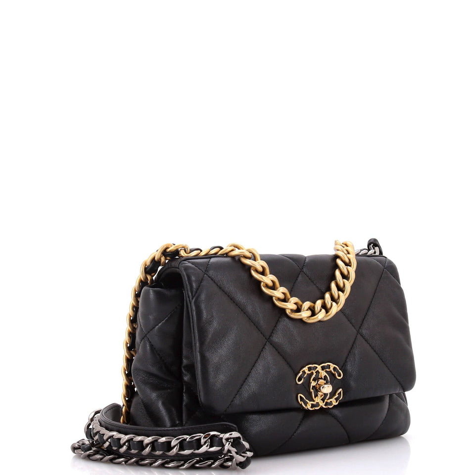 19 Flap Bag Quilted Leather Medium