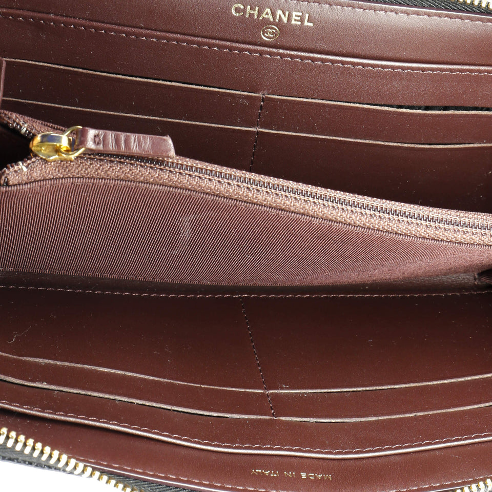 Zip Around Wallet Quilted Caviar Long