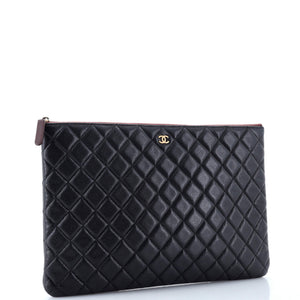 O Case Clutch Quilted Caviar Large