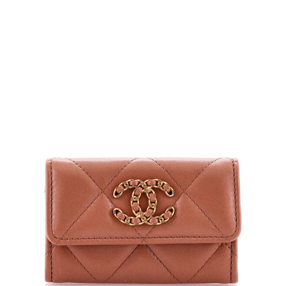 19 Flap Card Case Quilted Leather
