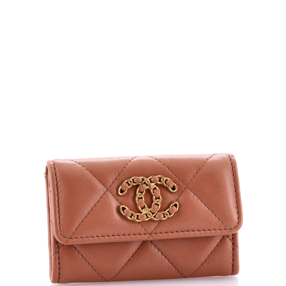 19 Flap Card Case Quilted Leather