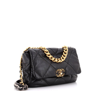 19 Flap Bag Quilted Leather Large