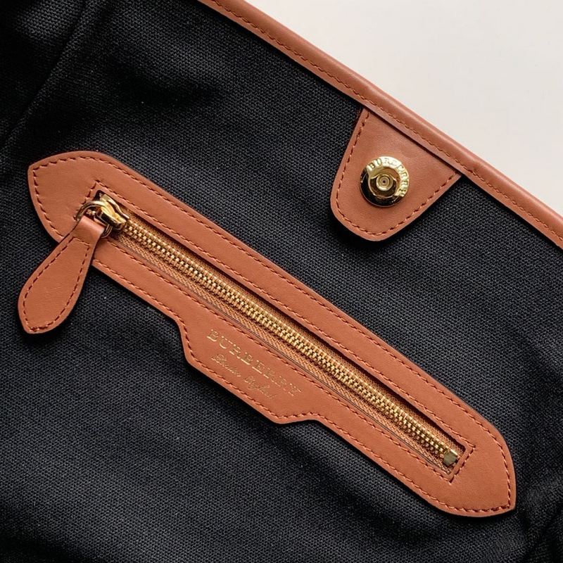 Burberry Bags - Bagsattire   682