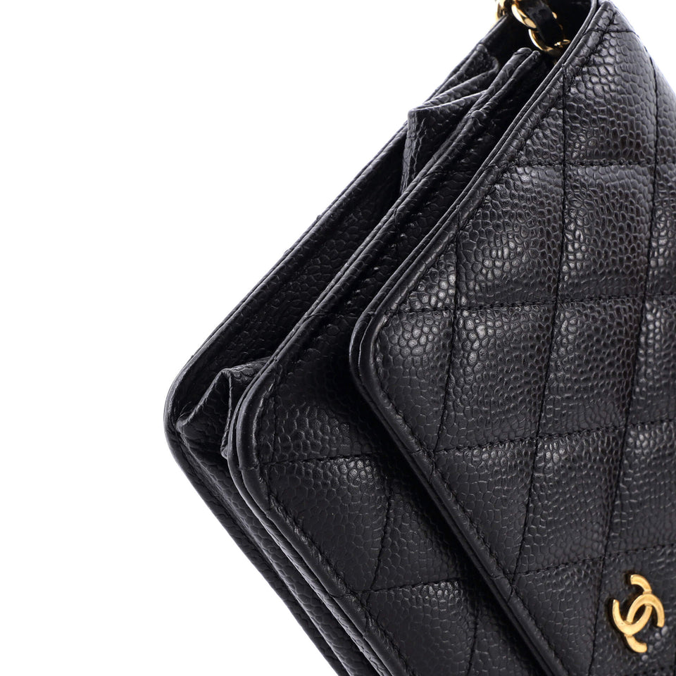 Wallet on Chain Quilted Caviar