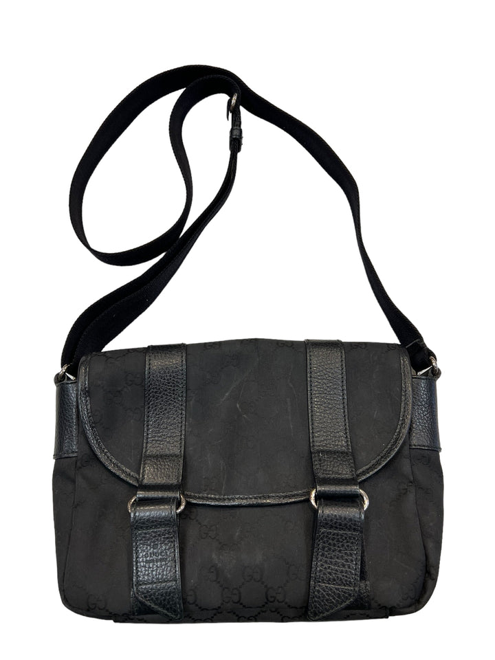 Crossbody Luxury Designer By Gucci  Size: Medium