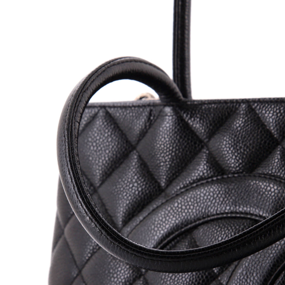 Medallion Tote Quilted Caviar