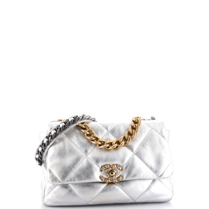 19 Flap Bag Quilted Leather Large