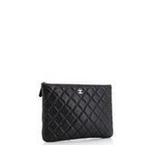 O Case Clutch Quilted Caviar Small