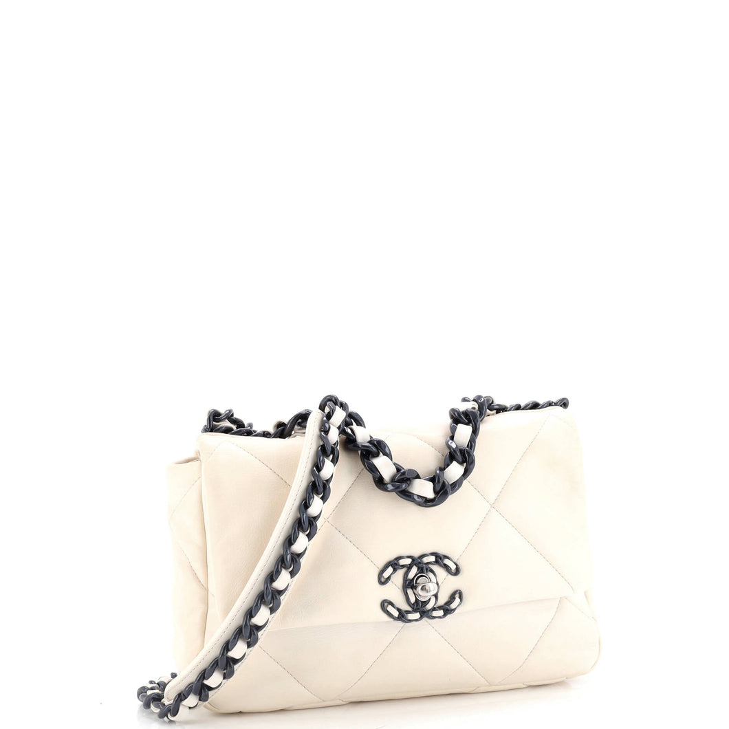 19 Flap Bag Quilted Glossy Calfskin Medium