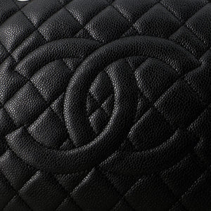 Grand Shopping Tote Quilted Caviar