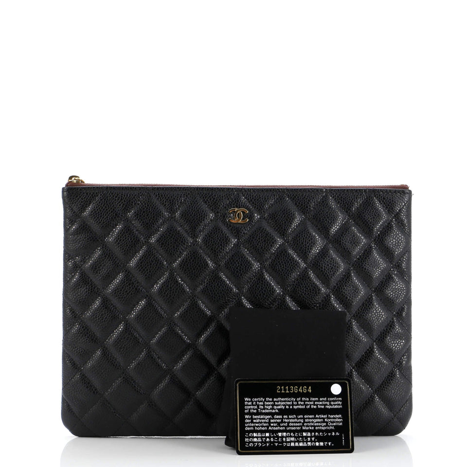 O Case Clutch Quilted Caviar Medium