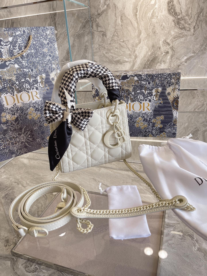 MO - Top Quality Bags Christian Dior 057