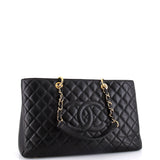 Grand Shopping Tote Quilted Caviar XL