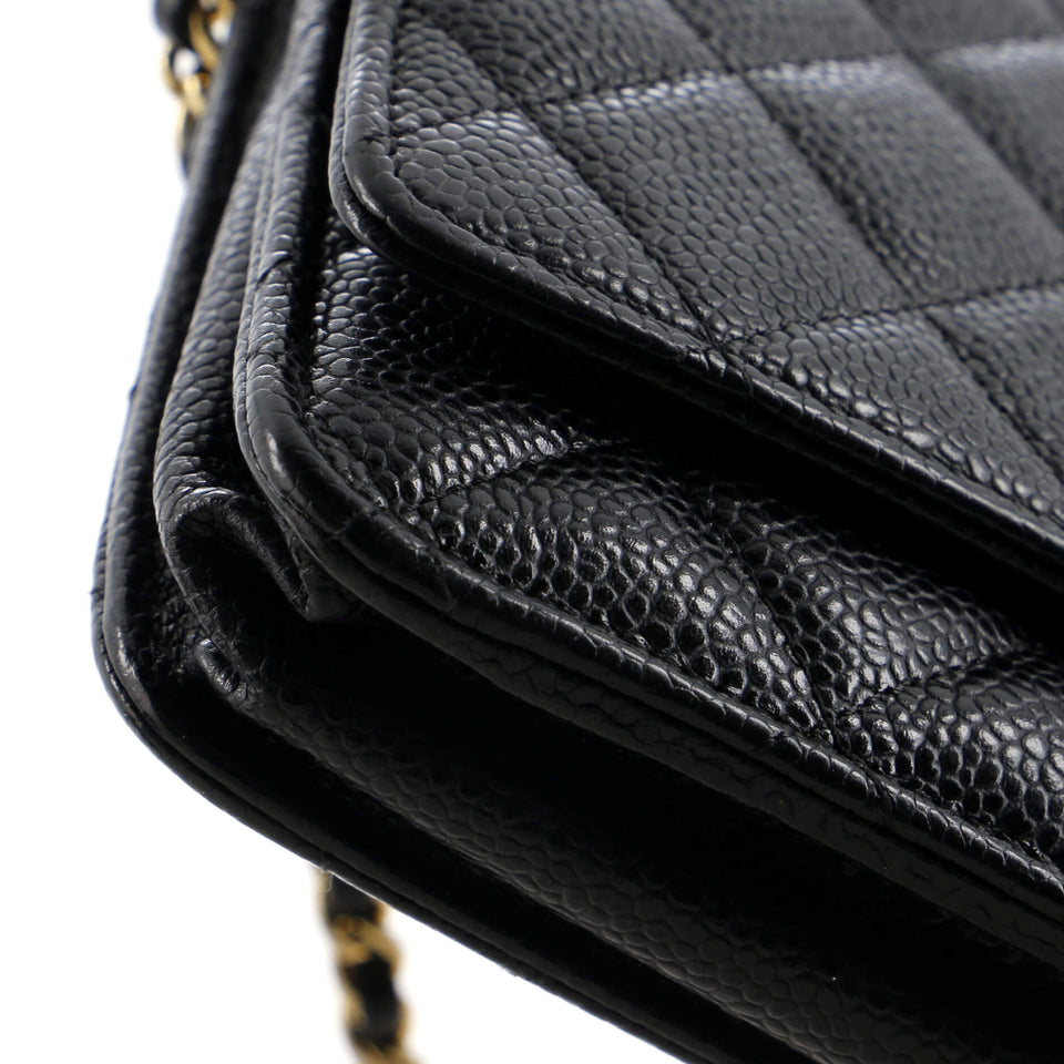 Wallet on Chain Quilted Caviar