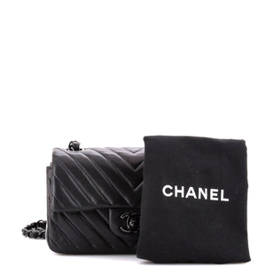So Black Classic Single Flap Bag Chevron Lambskin Mini