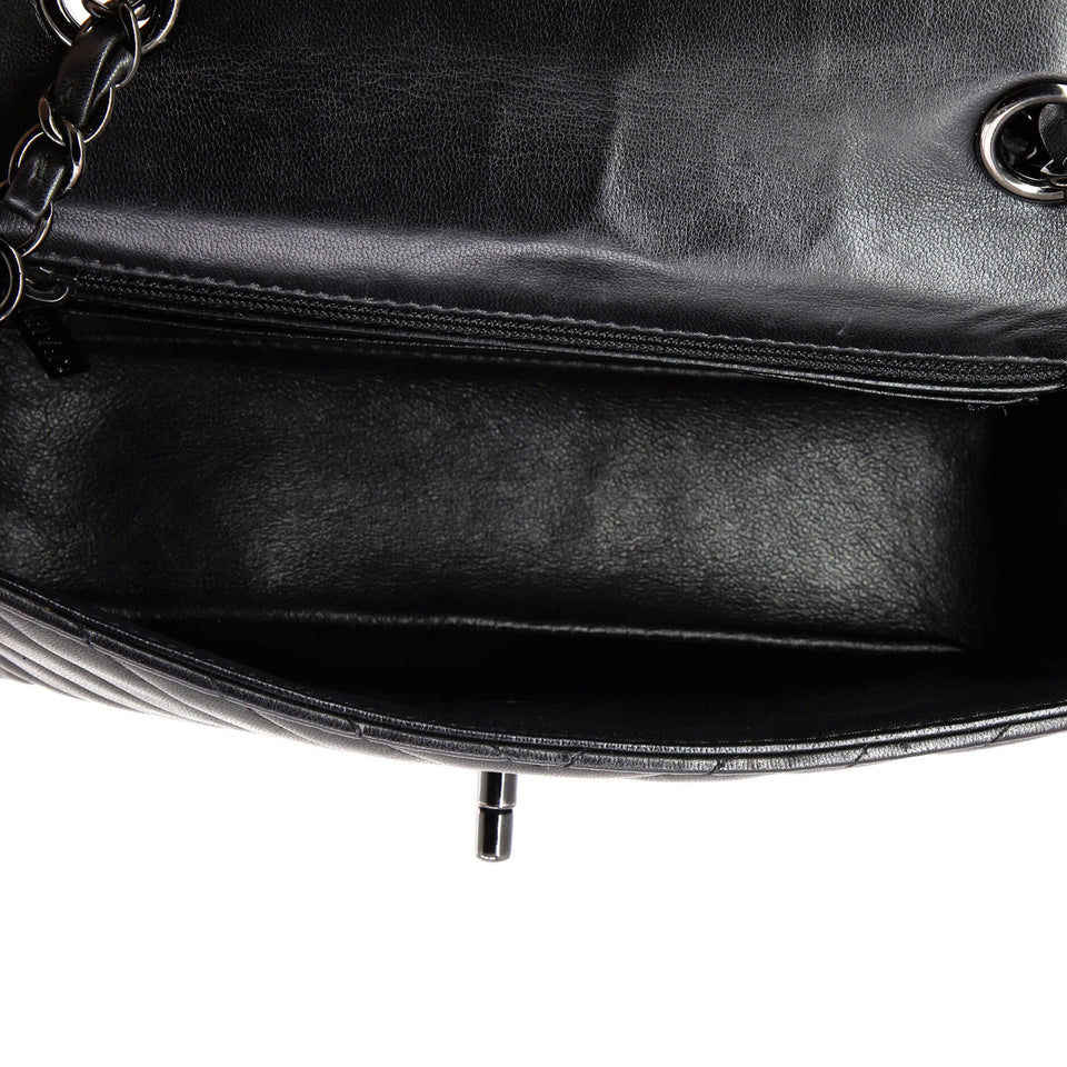 So Black Classic Single Flap Bag Chevron Lambskin Mini