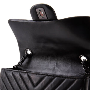 So Black Classic Single Flap Bag Chevron Lambskin Mini