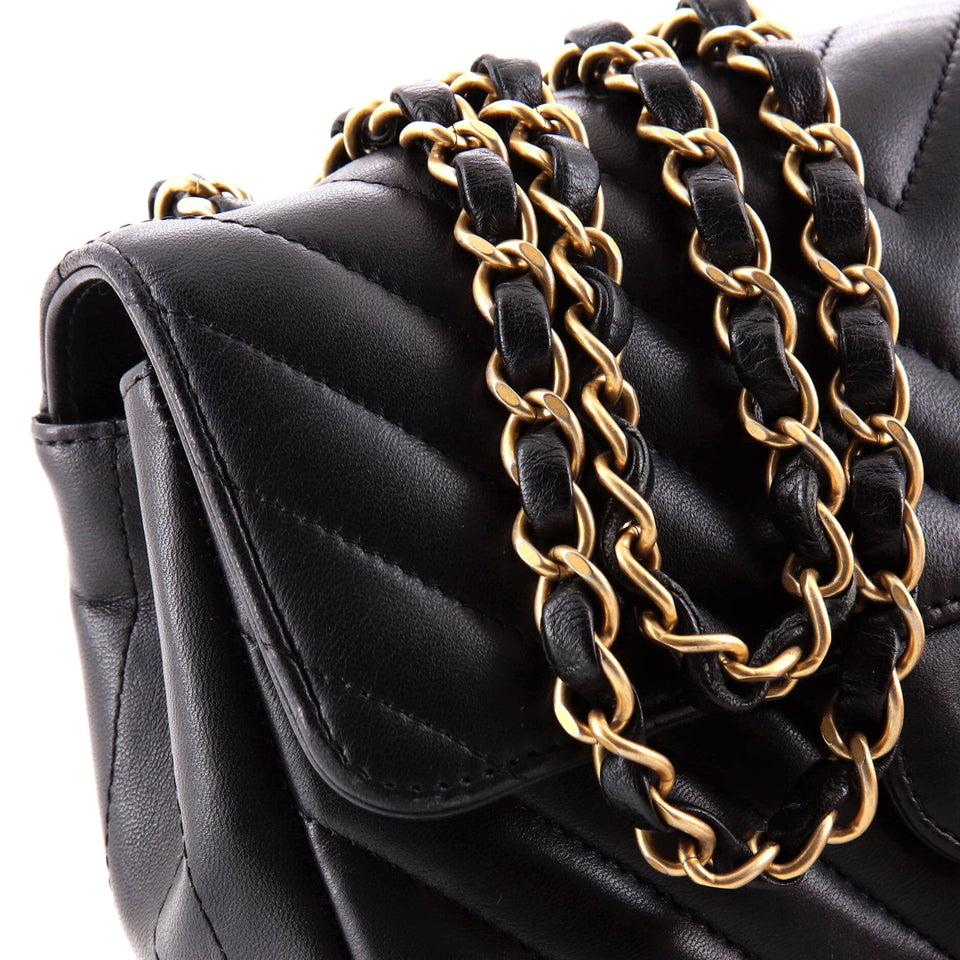 Classic Single Flap Bag Chevron Lambskin Mini