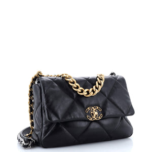 19 Flap Bag Quilted Leather Medium