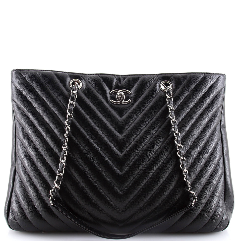 Classic CC Shopping Tote Chevron Caviar Large