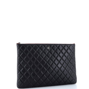 O Case Clutch Quilted Caviar Large