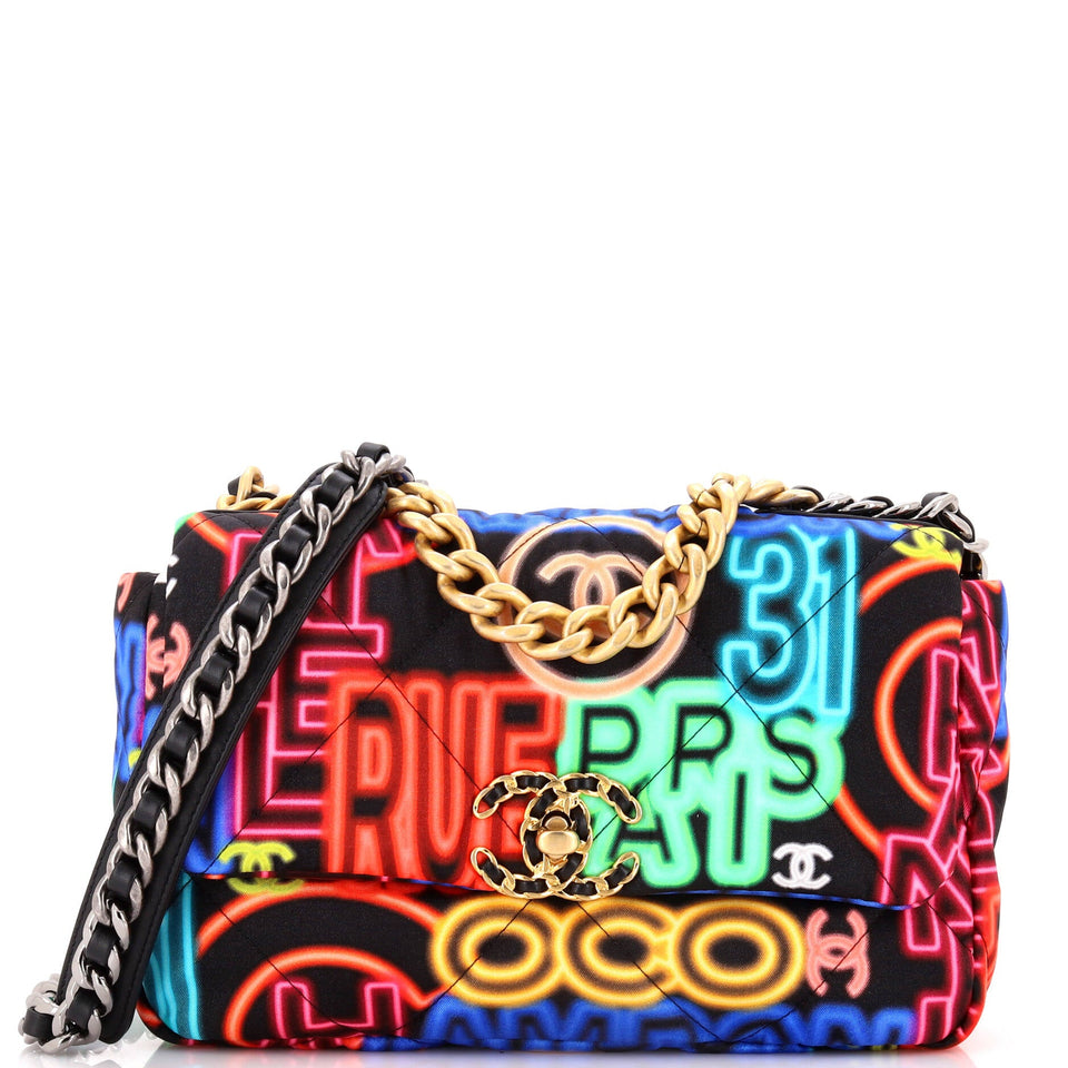 19 Flap Bag Quilted Graffiti Print Fabric Medium