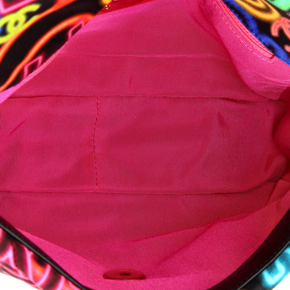 19 Flap Bag Quilted Graffiti Print Fabric Medium