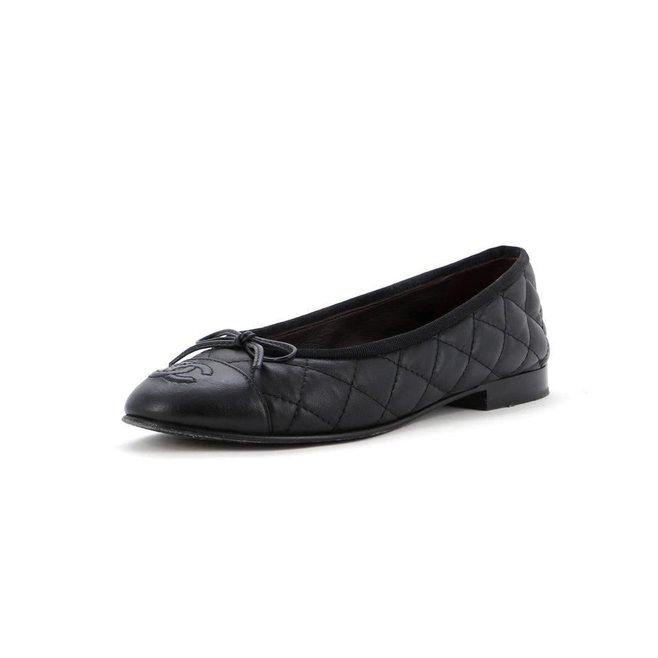 Women's CC Cap Toe Bow Ballerina Flats Quilted Leather