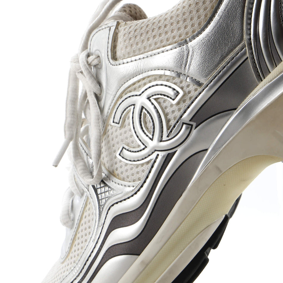 Women's CC Low-Top Sneakers Mesh and Laminated Leather
