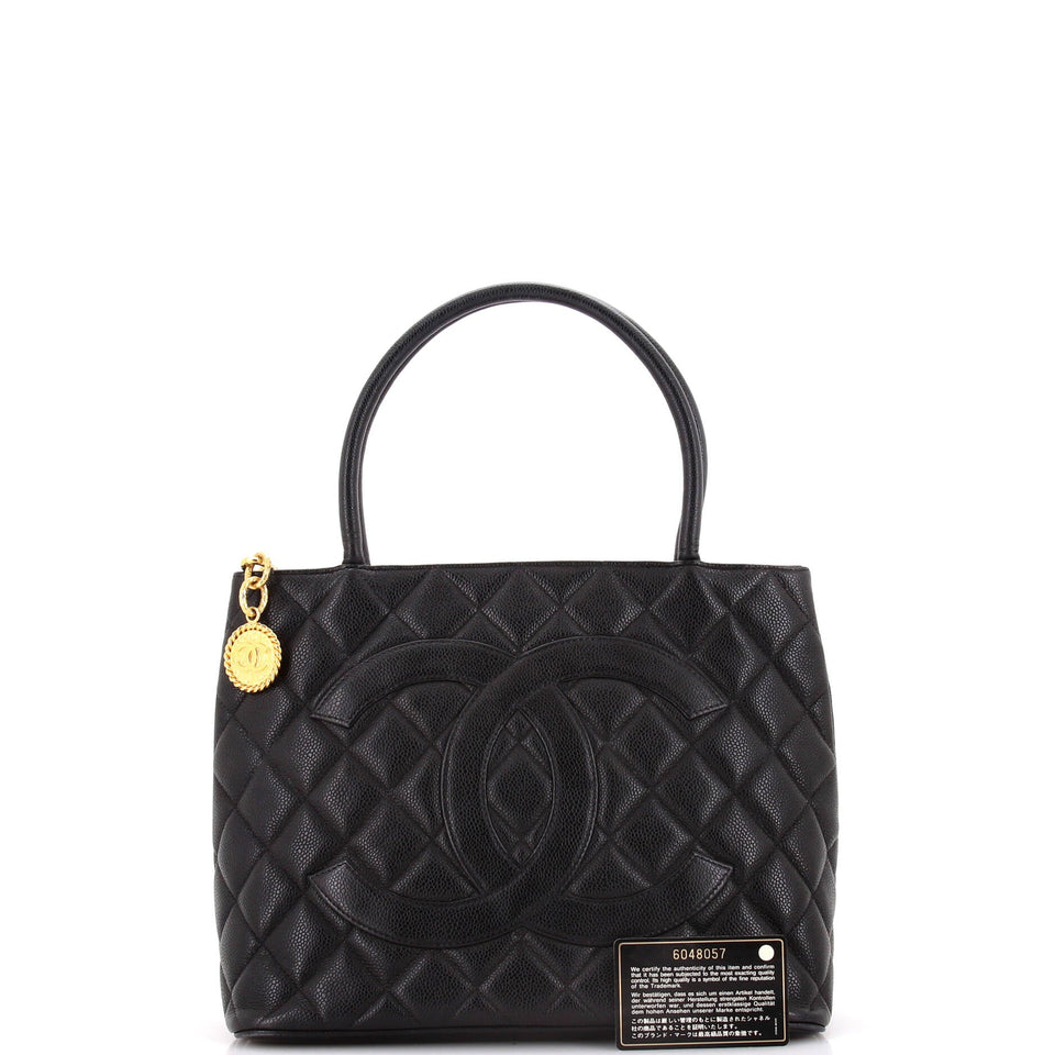 Medallion Tote Quilted Caviar