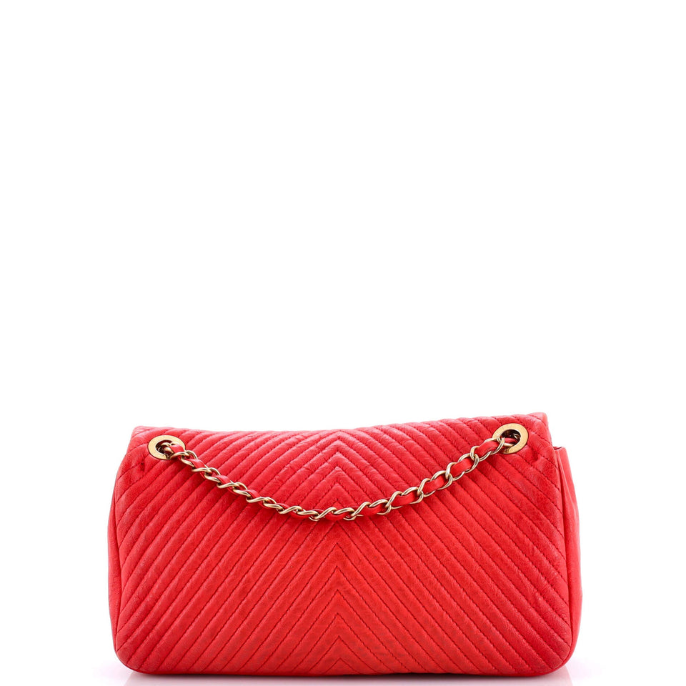 Medallion Charm Flap Bag Chevron Wrinkled Lambskin Medium