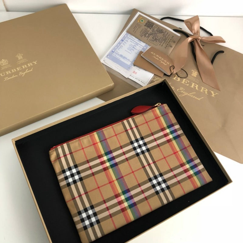 Burberry Bags - Bagsattire   243