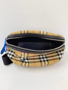 Handbag Designer By Burberry  Size: Medium