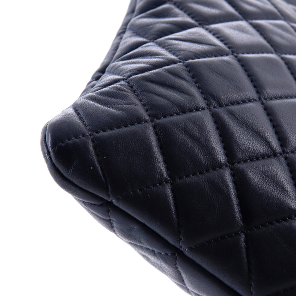 O Case Clutch Quilted Lambskin Large
