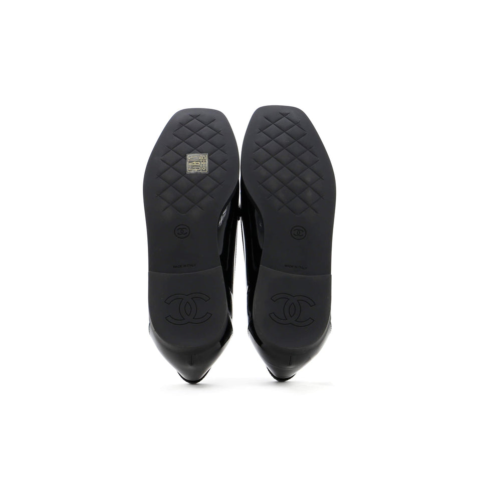 Women's CC Loafers Stitched Patent