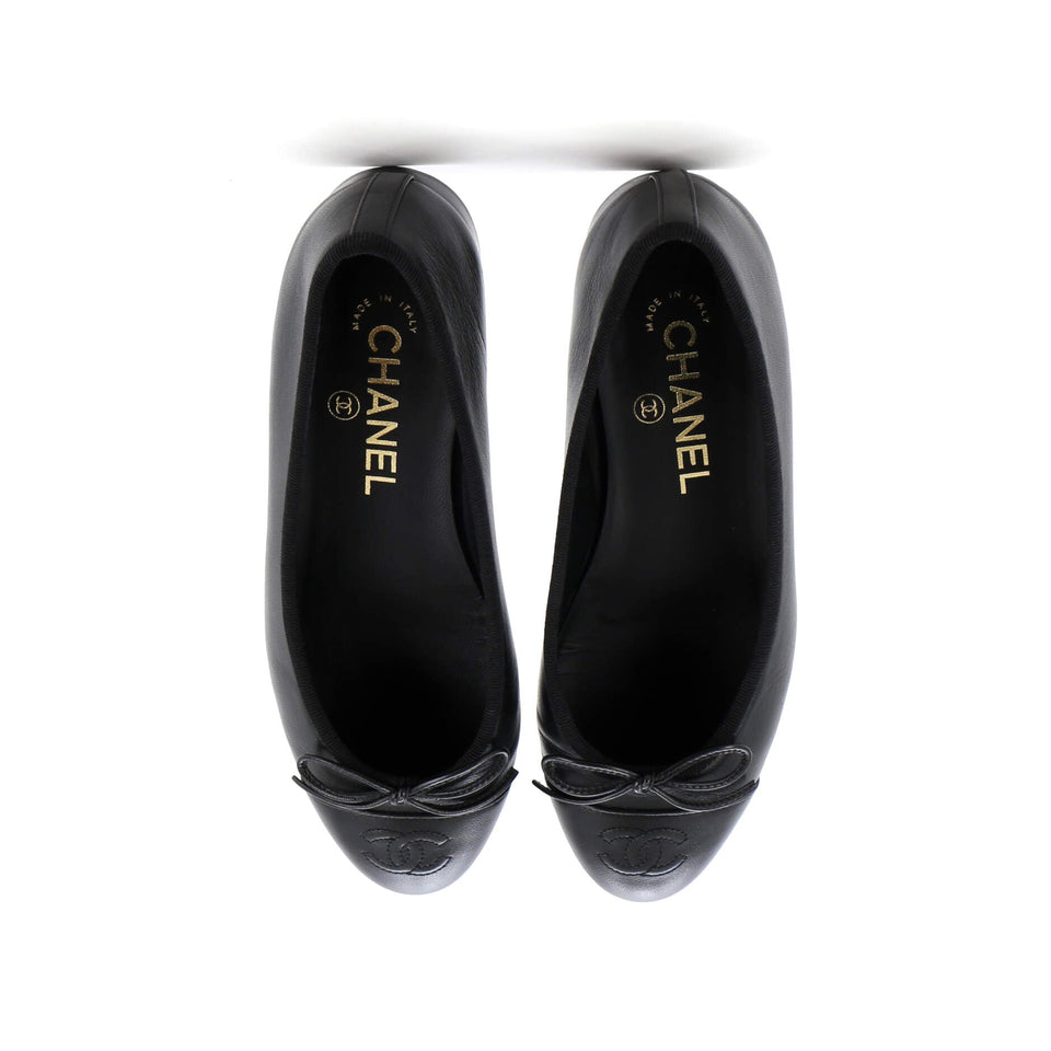 Women's CC Cap Toe Bow Ballerina Flats Leather
