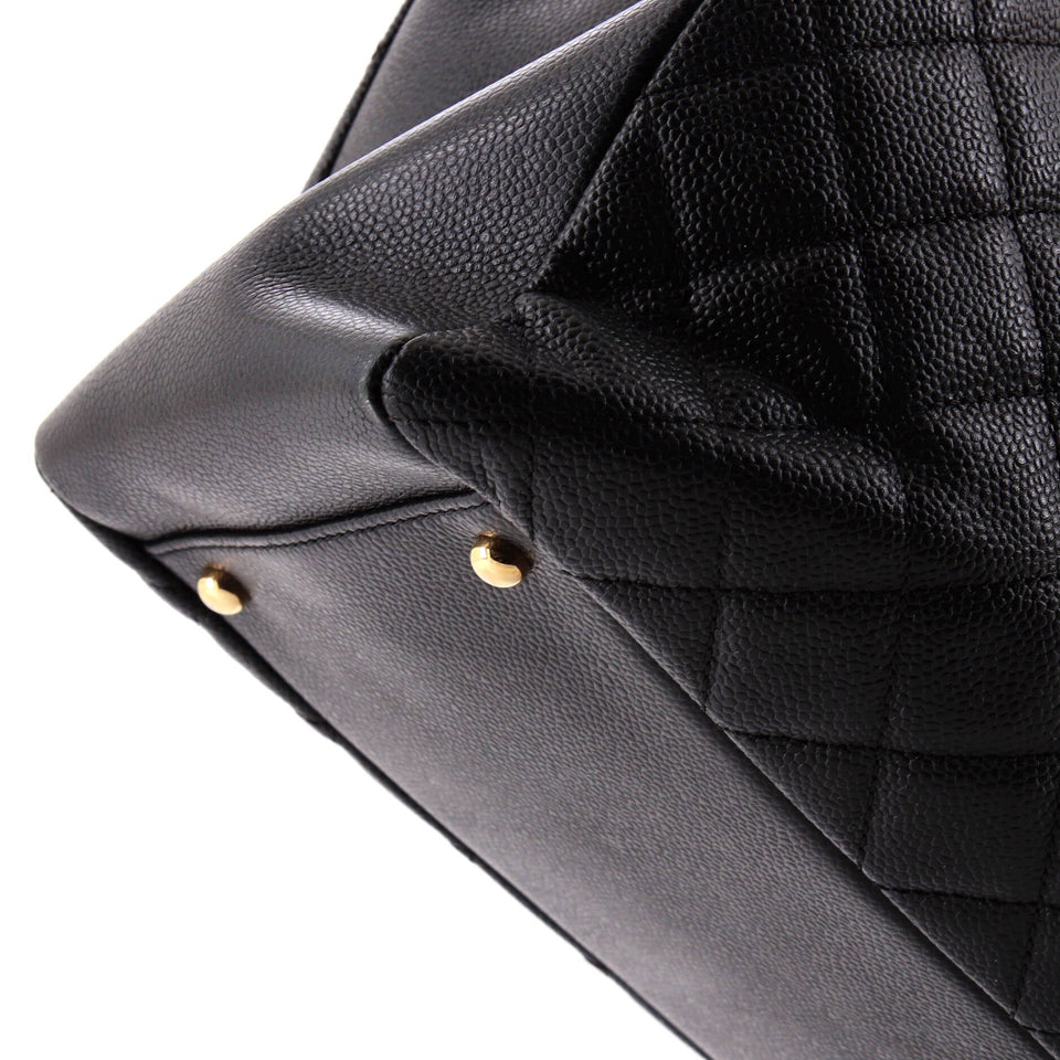 Grand Shopping Tote Quilted Caviar XL