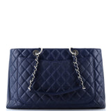 Grand Shopping Tote Quilted Caviar XL