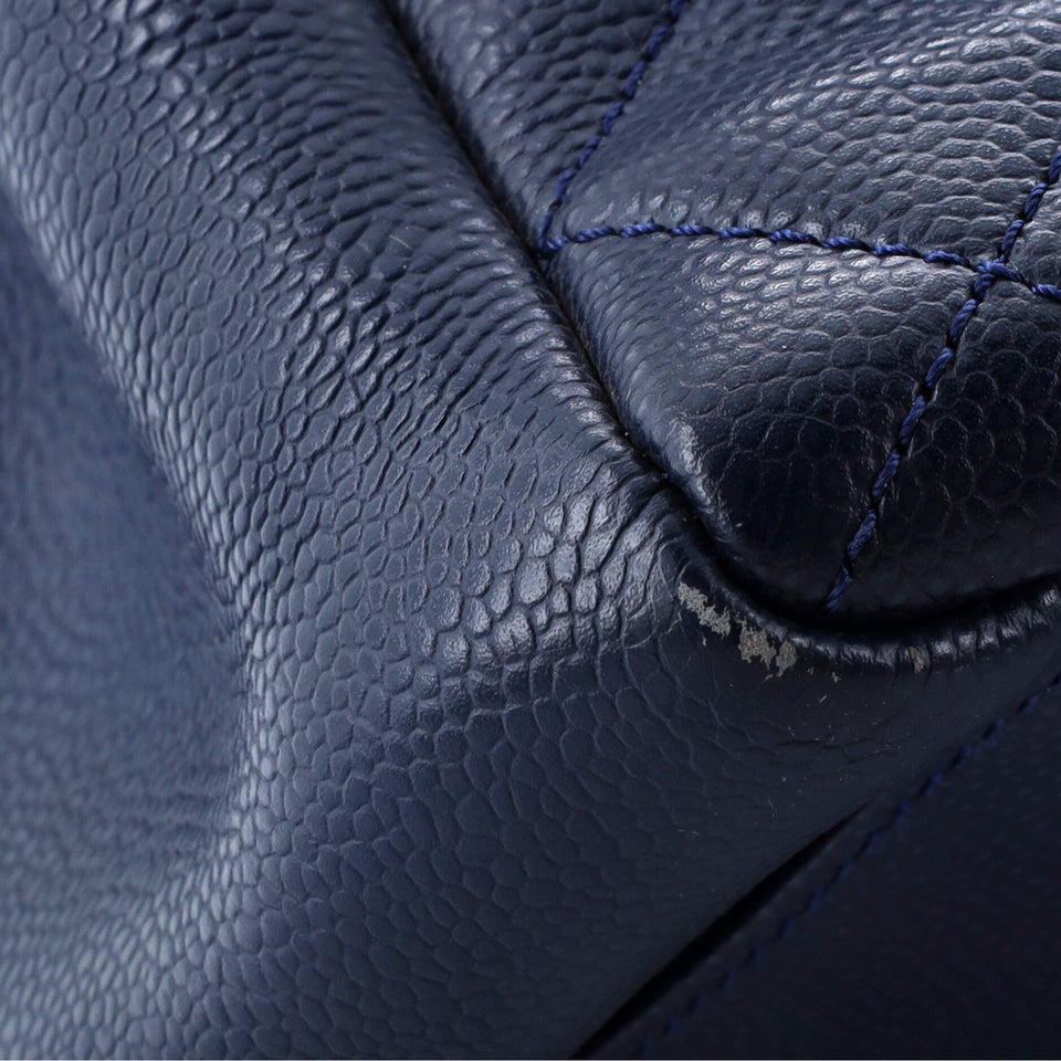 Grand Shopping Tote Quilted Caviar XL