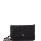 Wallet on Chain Quilted Caviar
