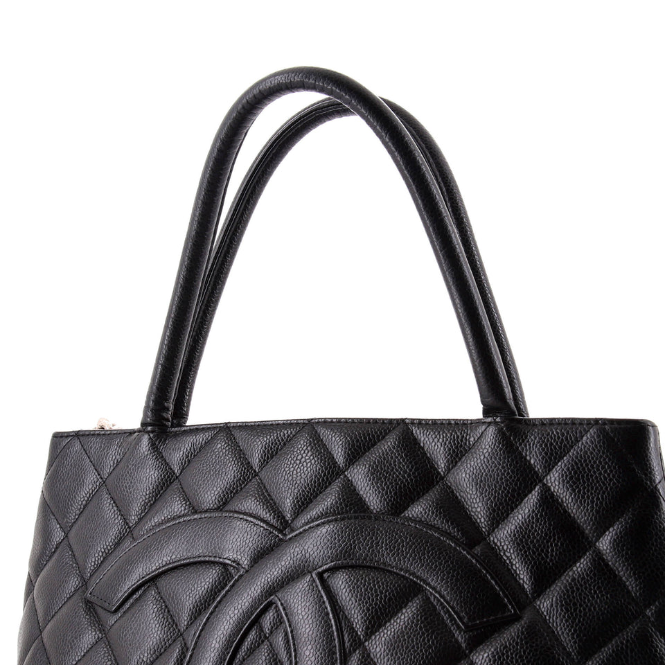 Medallion Tote Quilted Caviar