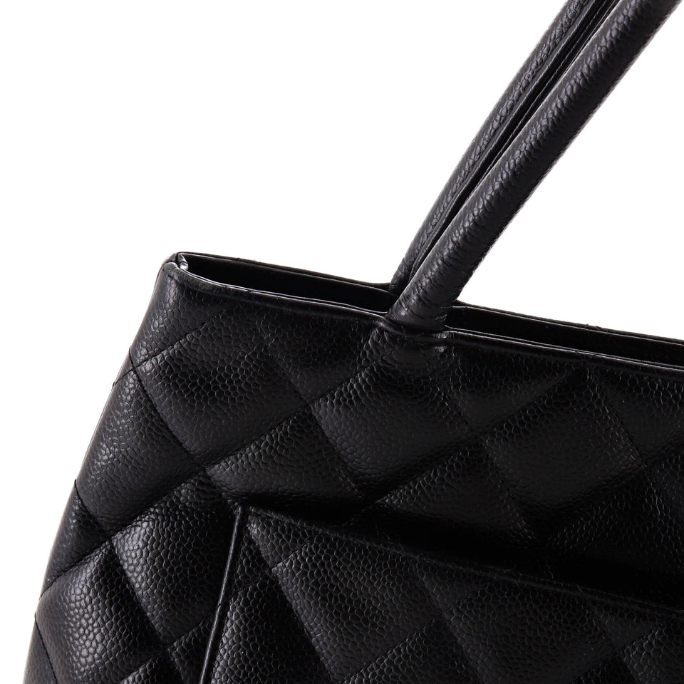 Medallion Tote Quilted Caviar