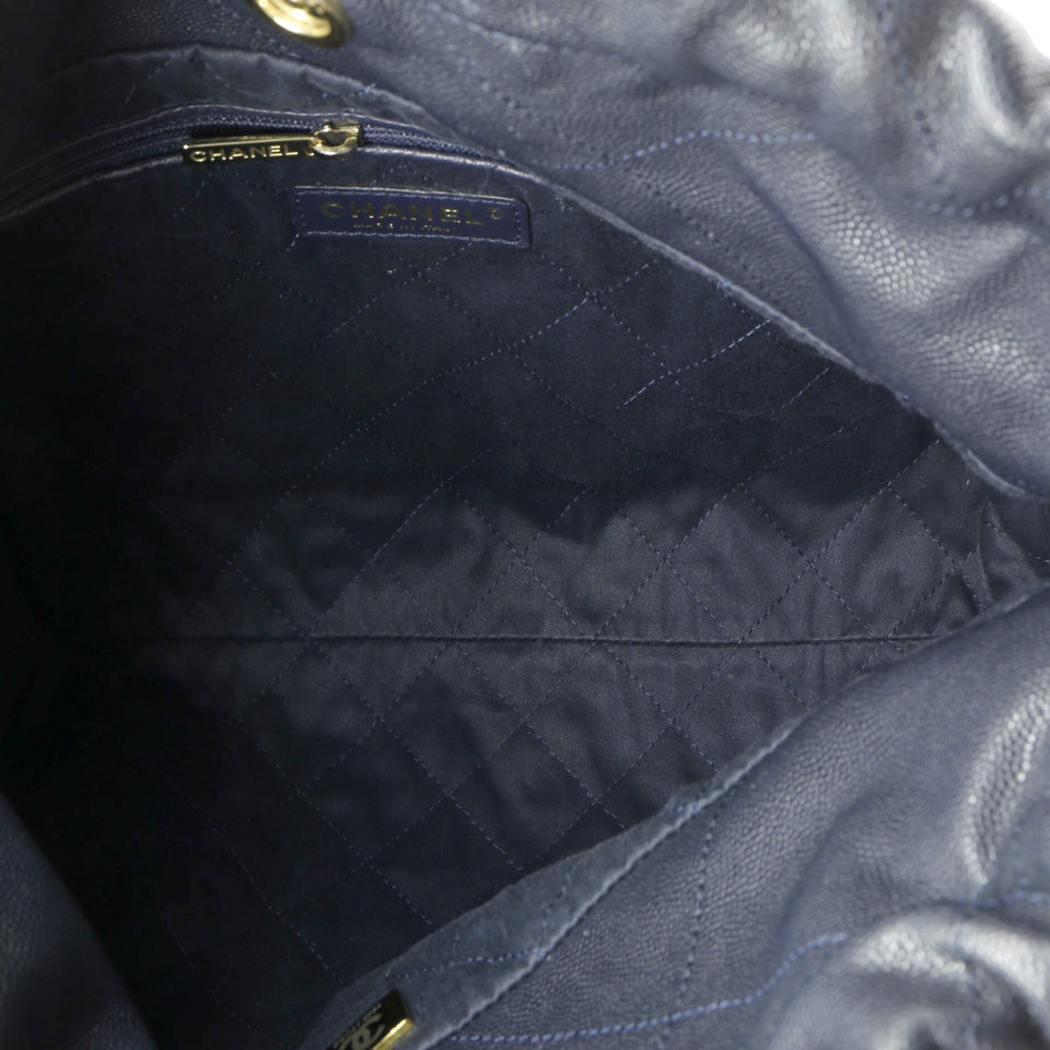 22 Chain Hobo Quilted Caviar Small