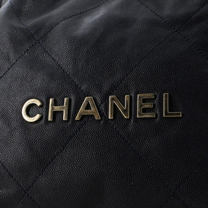 22 Chain Hobo Quilted Caviar Small